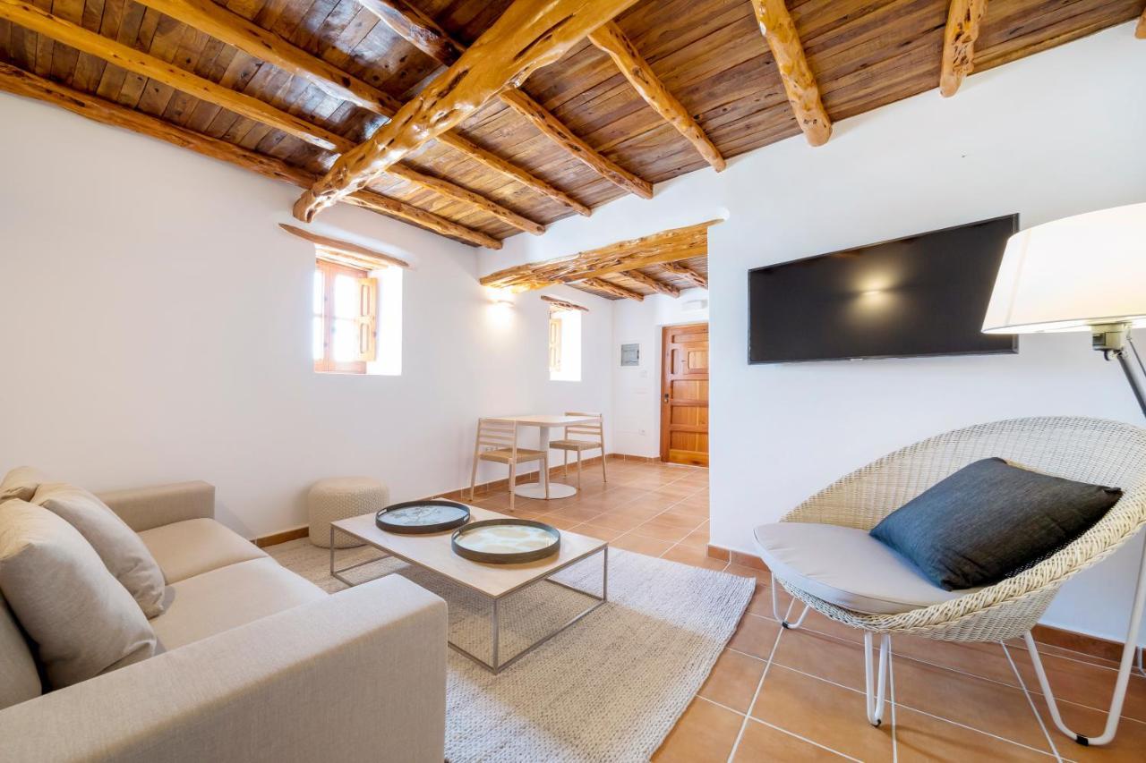 Agroturismo Can Toni Xumeu - Adults Only Cala Llonga  Εξωτερικό φωτογραφία