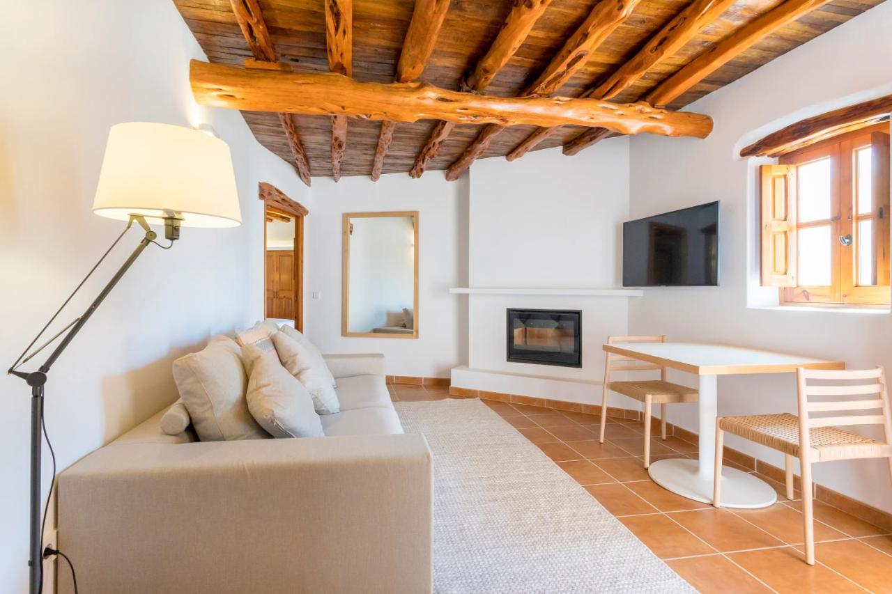 Agroturismo Can Toni Xumeu - Adults Only Cala Llonga  Εξωτερικό φωτογραφία