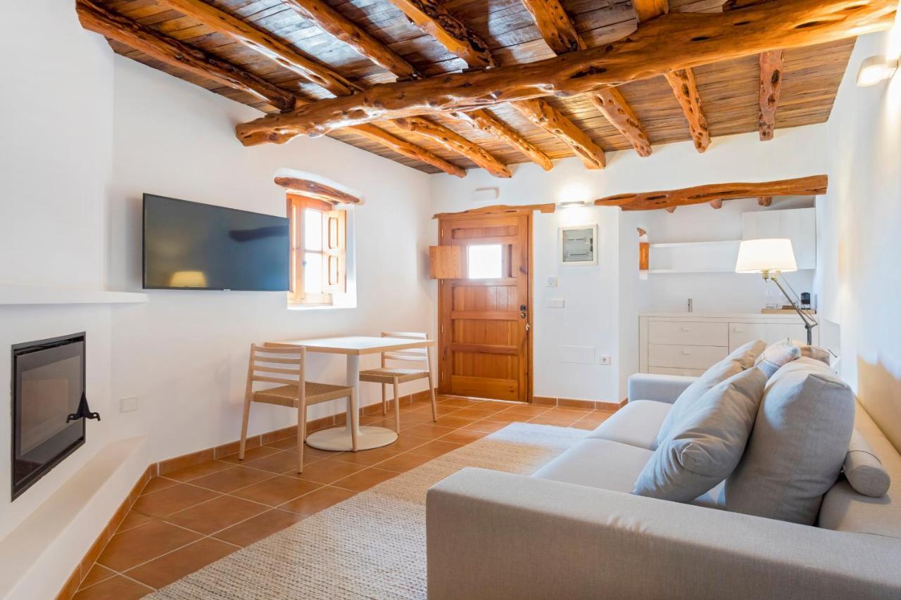 Agroturismo Can Toni Xumeu - Adults Only Cala Llonga  Εξωτερικό φωτογραφία